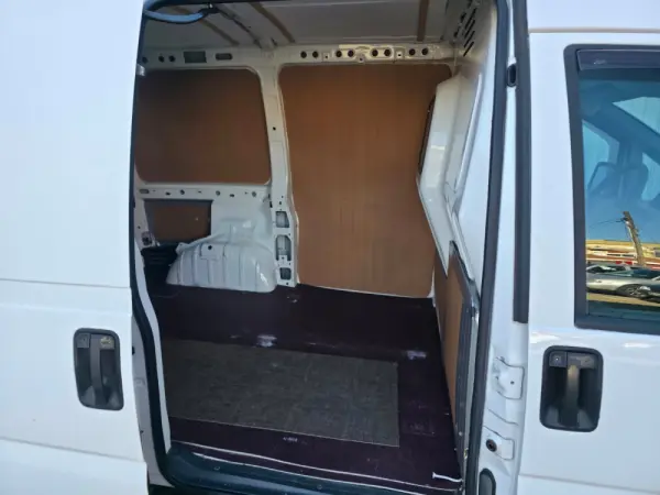 Fiat Scudo 1.9 d 3 lugares 17