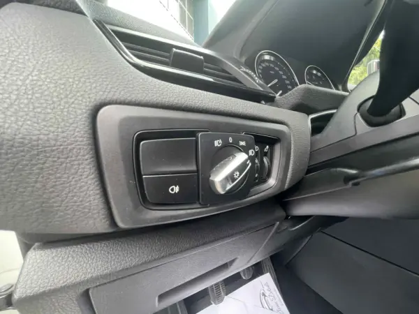 BMW 216 Gran Tourer d 27