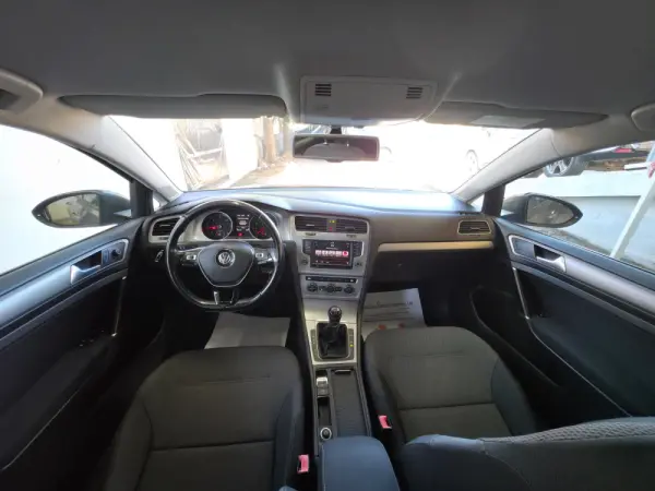 Volkswagen Golf Variant 8