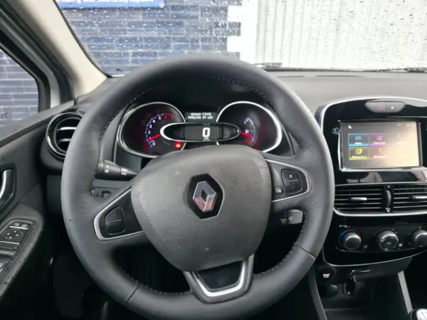 Renault Clio Sport Tourer 0.9 TCe Limited Edition 8