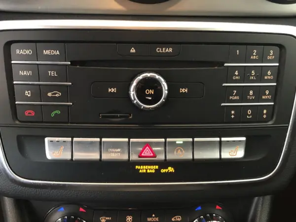 Mercedes-Benz CLA 180 d Shooting Brake AMG Line 9