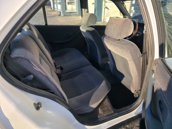 Peugeot 306 1.6 XT 15