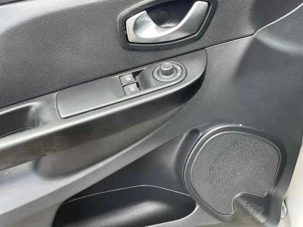 Renault Clio Sport Tourer 0.9 TCe Limited Edition 19