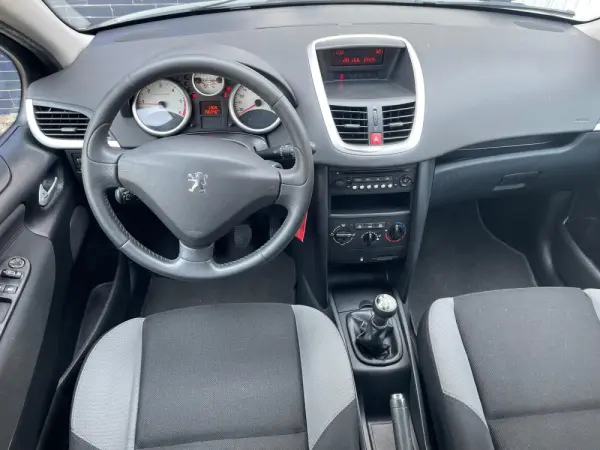 Peugeot 207 1.4 HDi Active 7