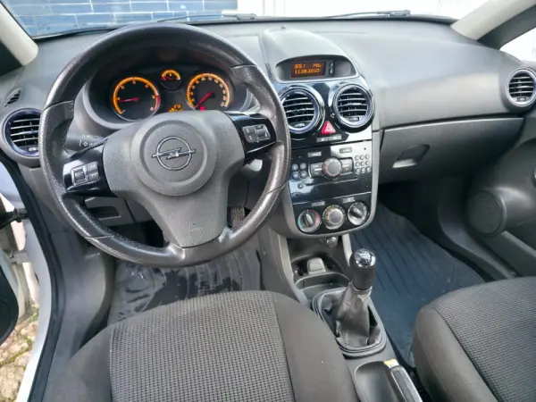 Opel Corsa 1.3 CDTi Enjoy 8