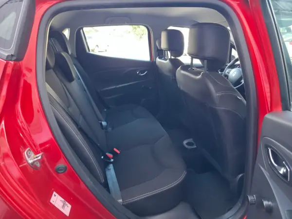 Renault Clio 0.9 TCE Dynamique S 17