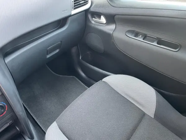 Peugeot 207 1.4 HDi Active 13