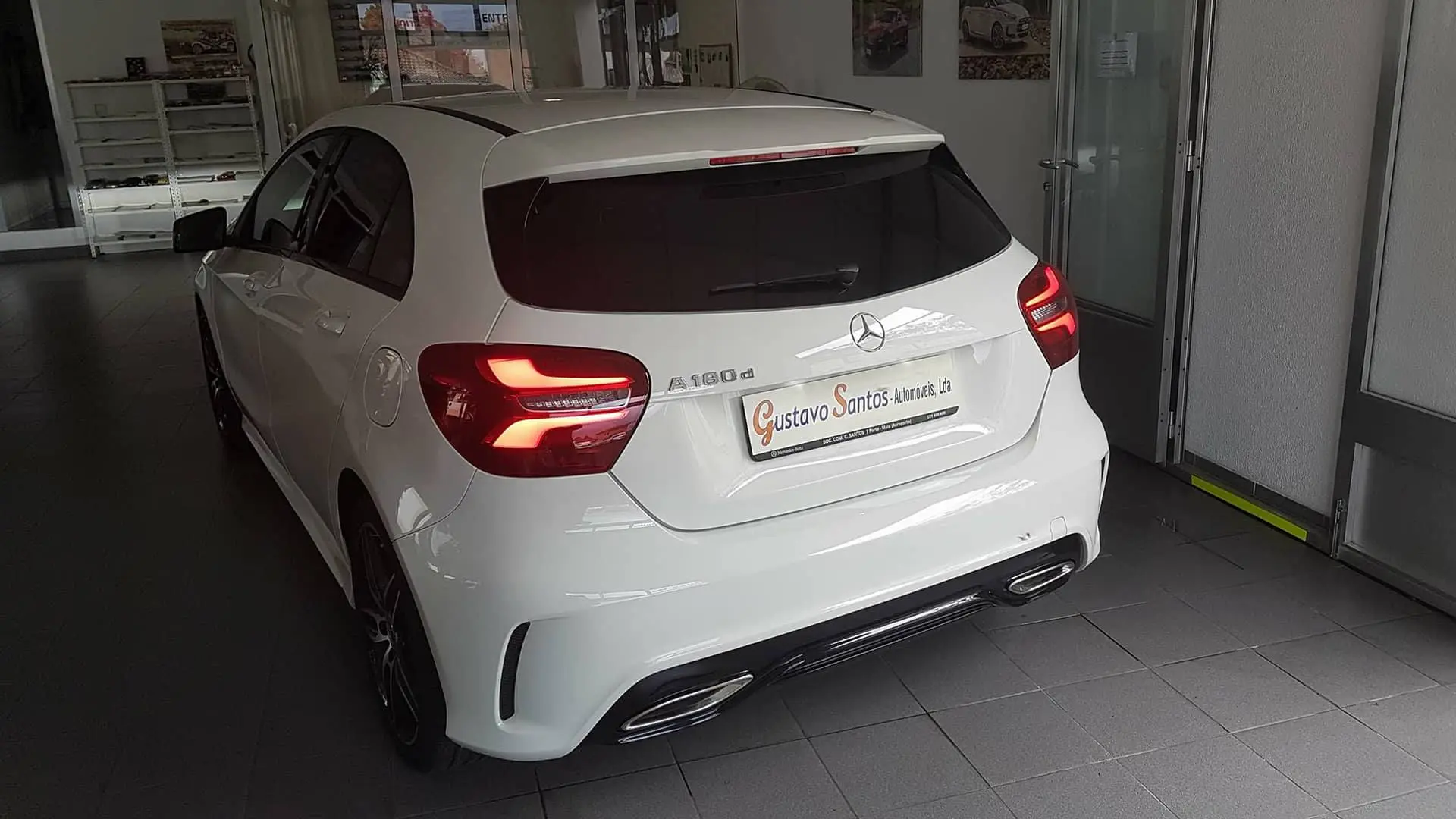 Mercedes-Benz A 180 d 7G-DCT AMG Line 2