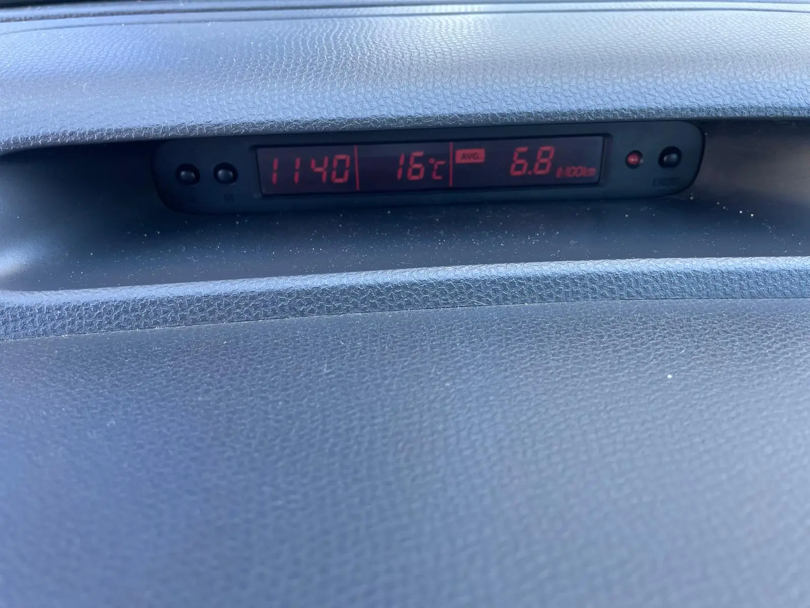 Suzuki Swift 1.3 16V GLX 12