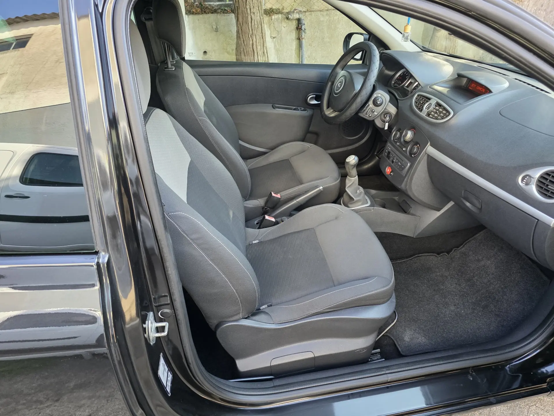 Renault Clio 1.2 TCE Dynamique S 13