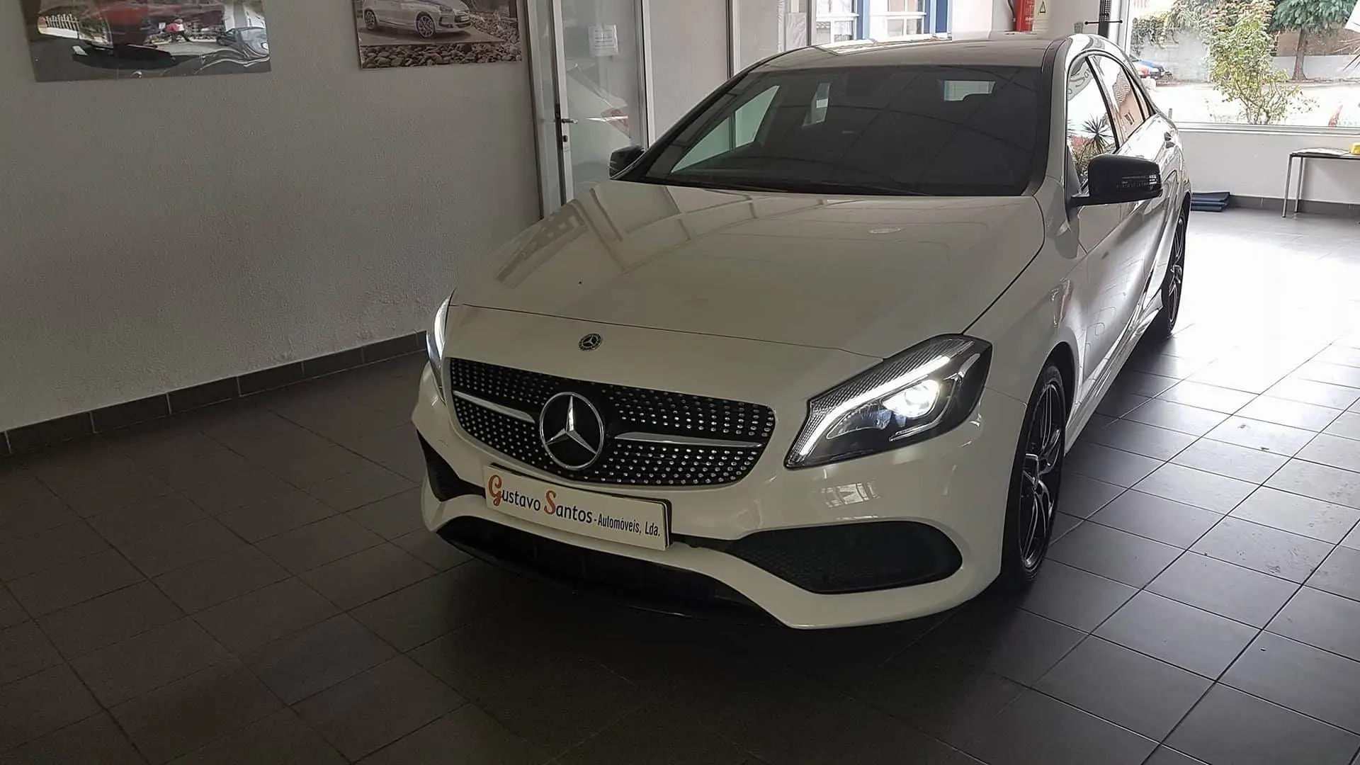 Mercedes-Benz A 180 d 7G-DCT AMG Line 1