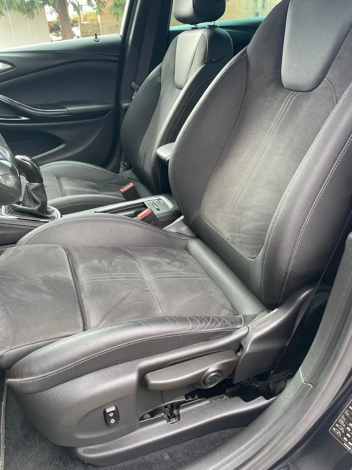 Opel Astra Sports Tourer 1.5 D Ultimate S/S 9