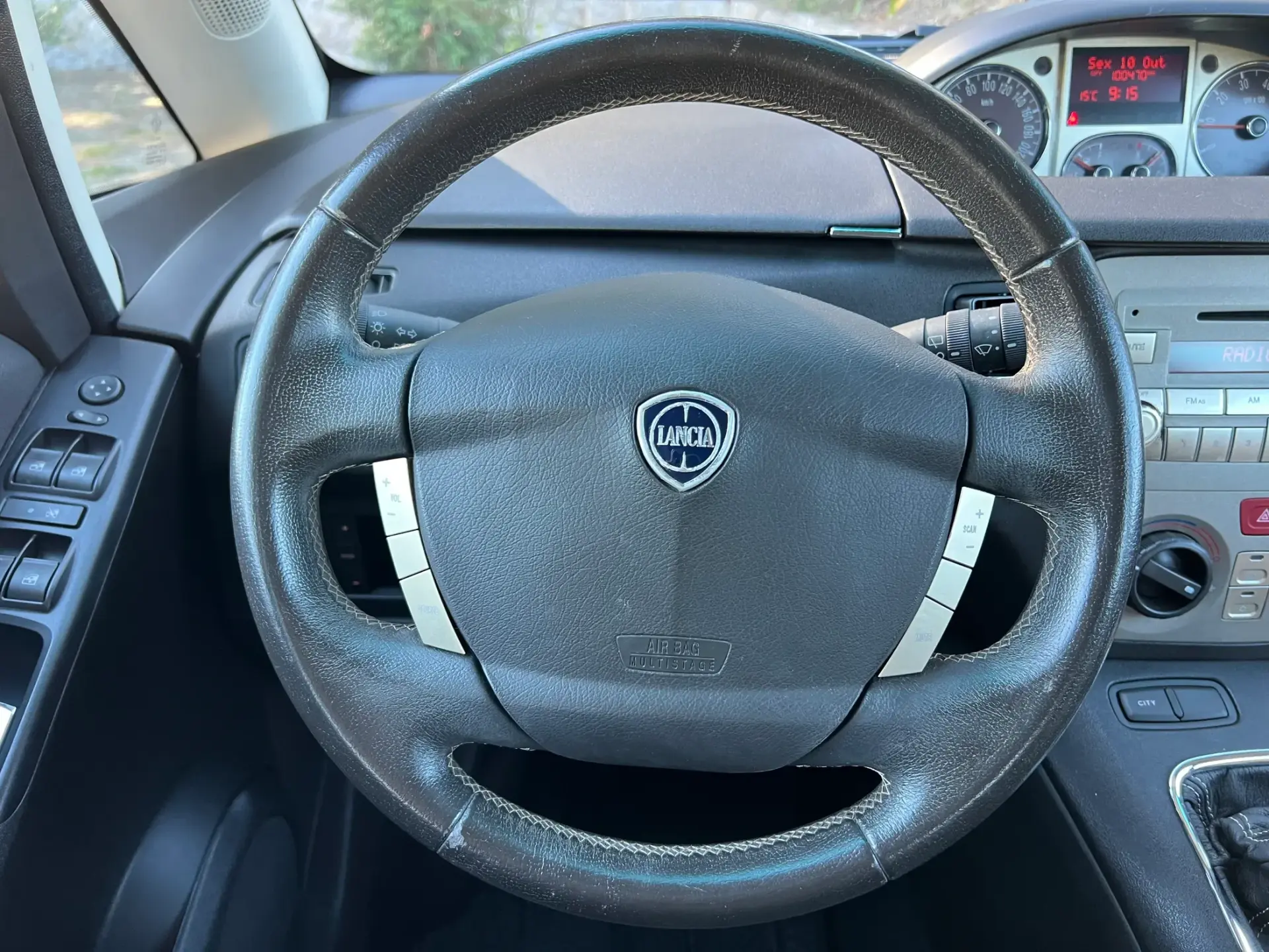 Lancia Musa 1.4 16V Platino 10