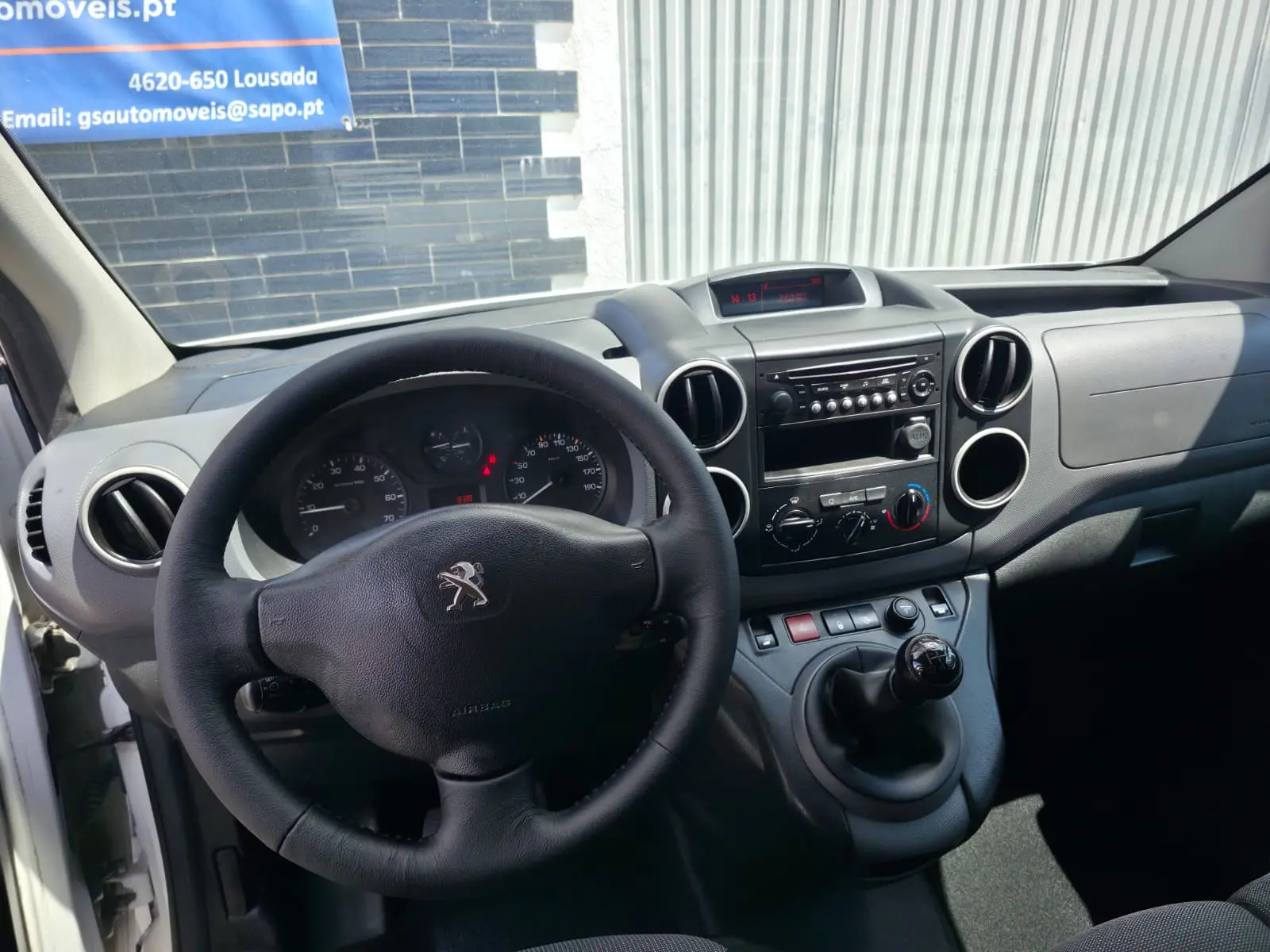 Peugeot Partner 1.6 HDI 3 Lugares 7