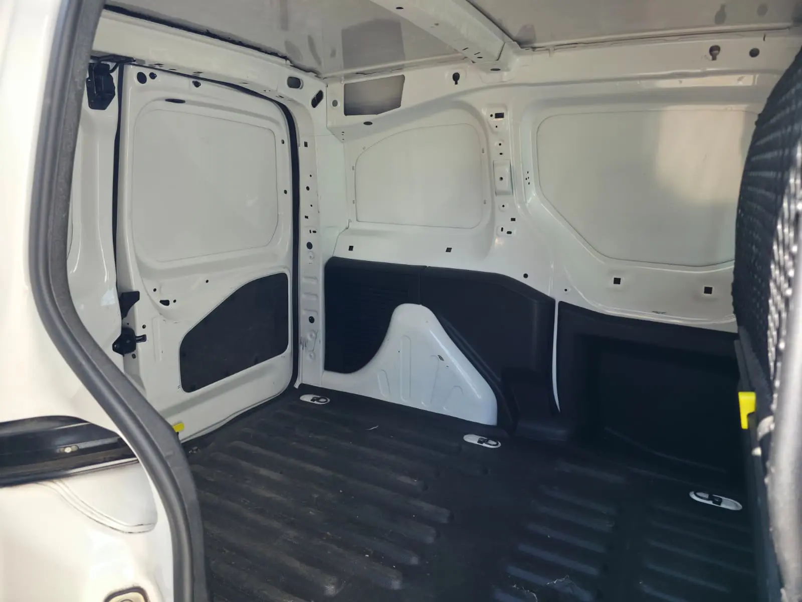 Peugeot Partner 1.6 BlueHDi Confort 15