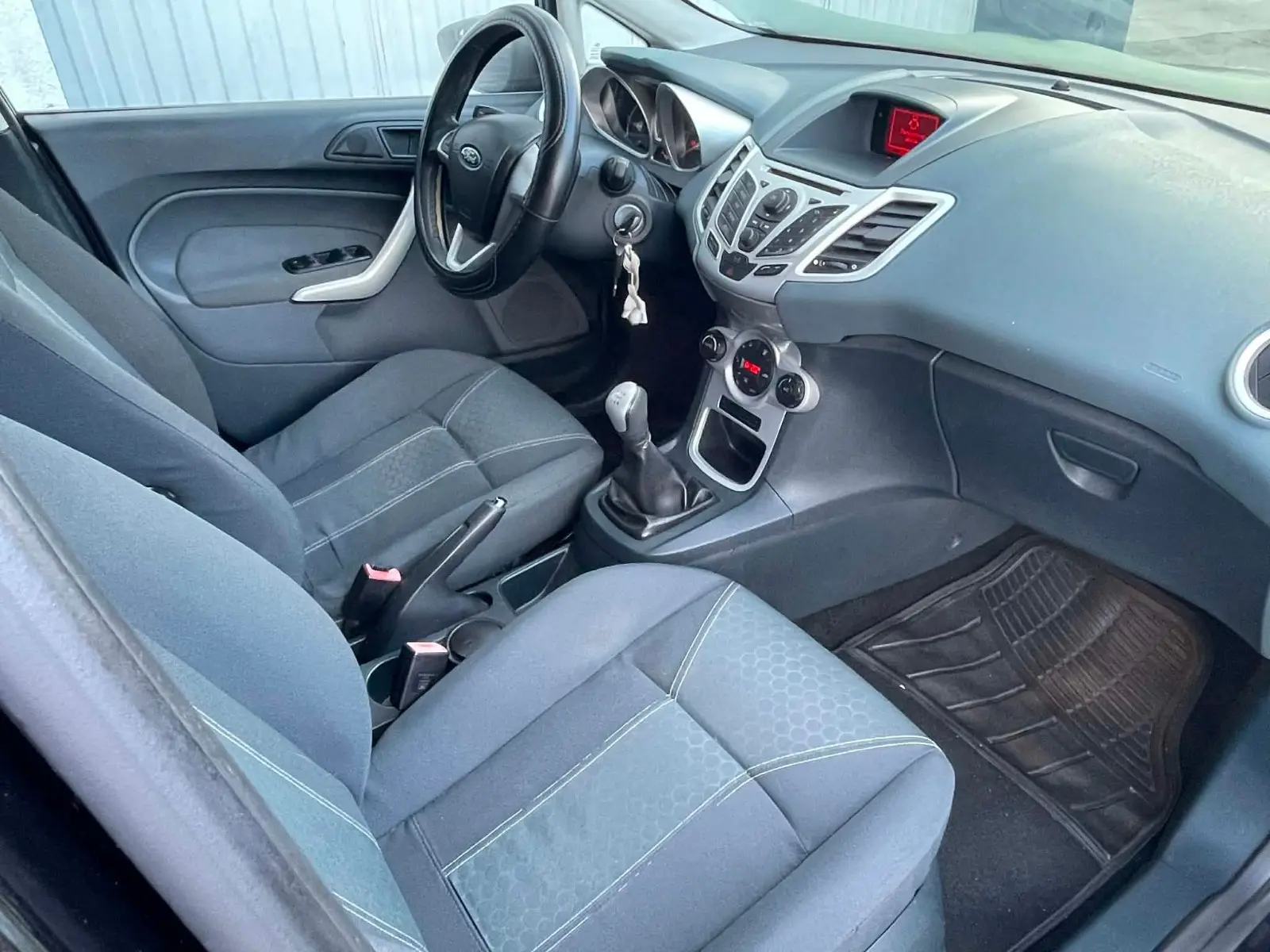 Ford Fiesta 1.4 TDCI Titanium 6