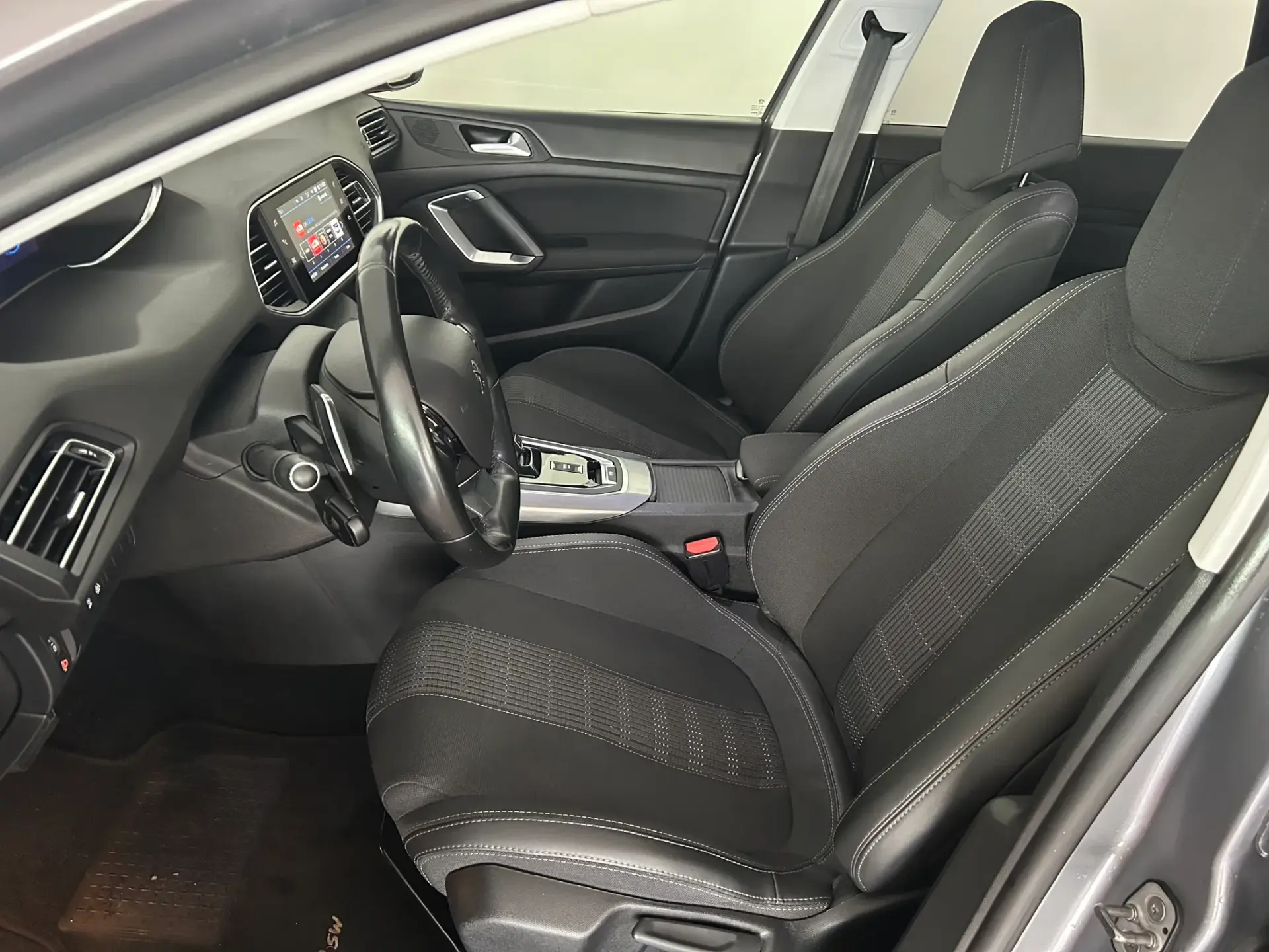 Peugeot 308 SW 1.5 BlueHDi Allure Pack EAT8 5