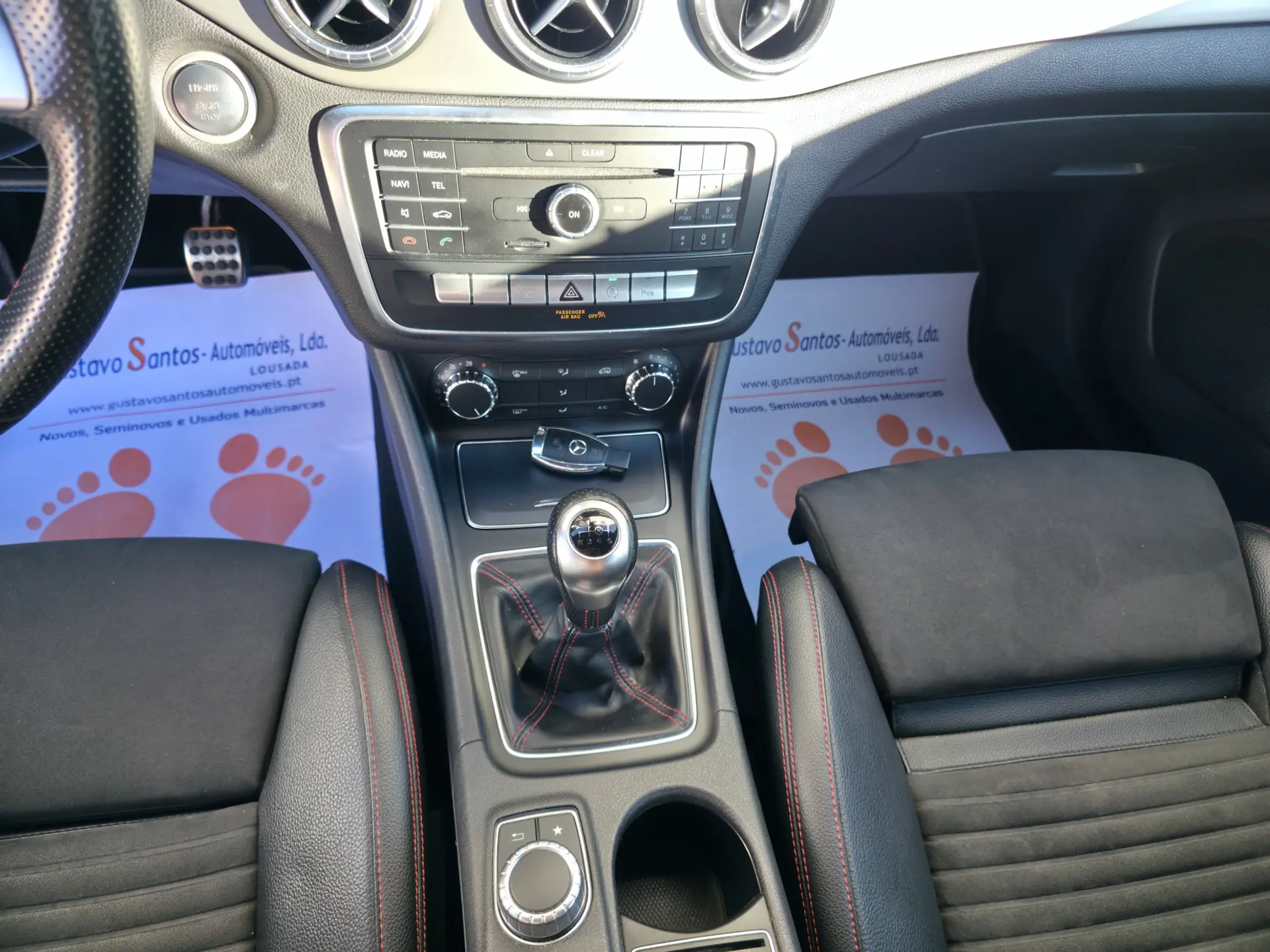 Mercedes-Benz CLA 200 AMG Line 11