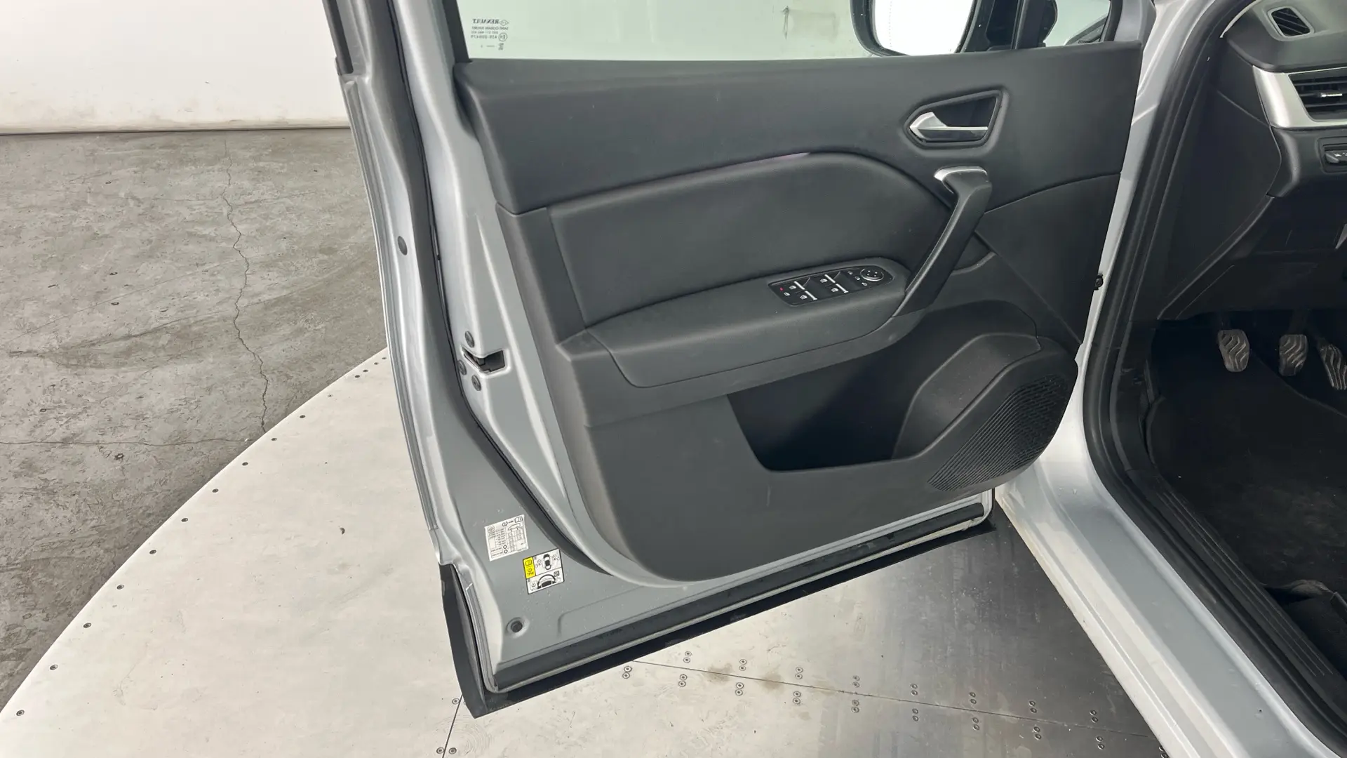 Renault Captur 1.0 TCe Intens 11