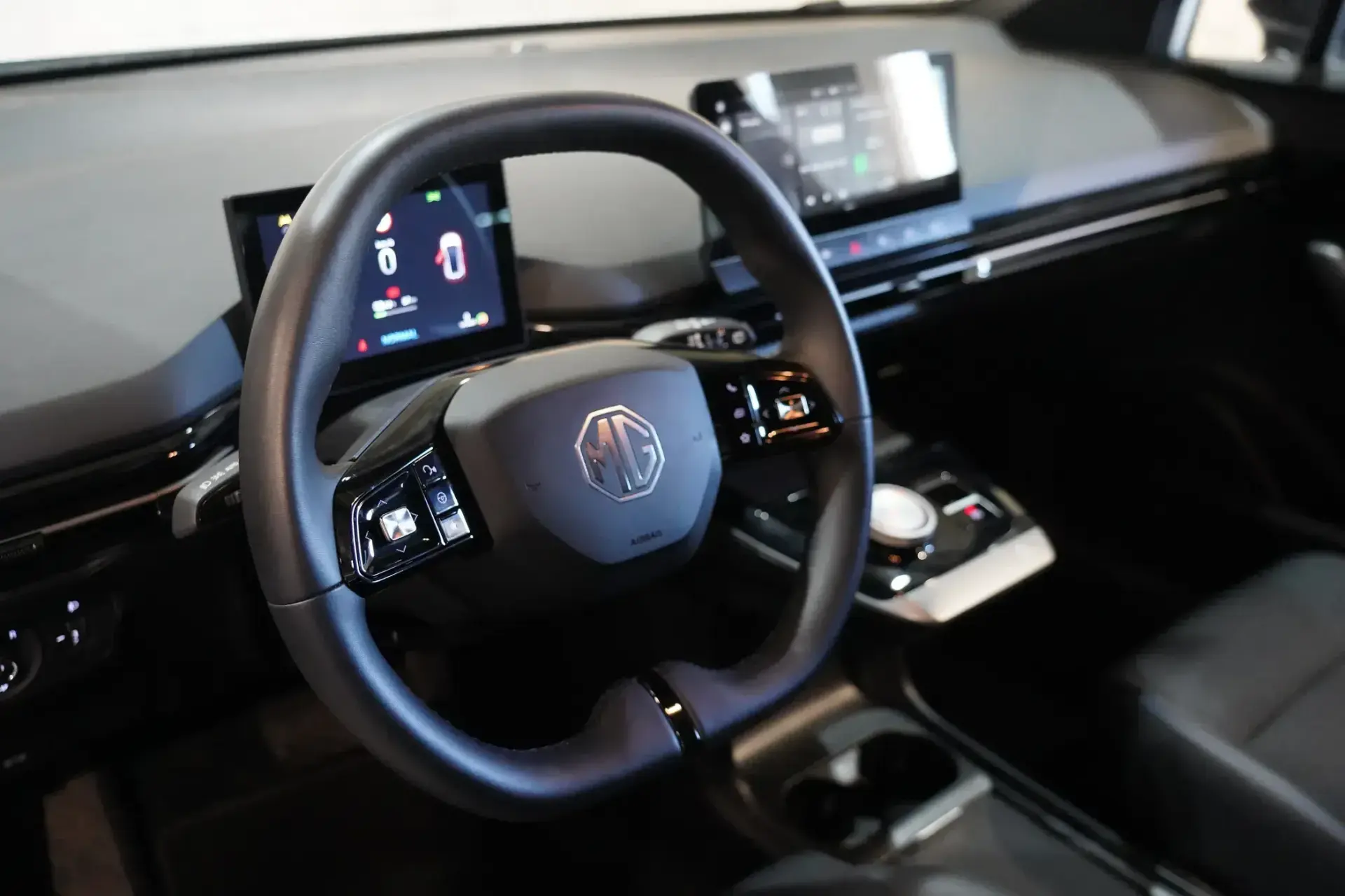 MG MG4 64 kWh Luxury 8