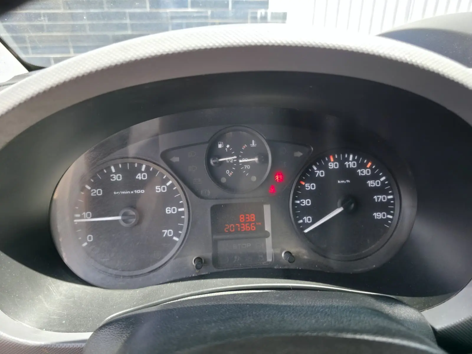Peugeot Partner 1.6 HDI 3 Lugares 12