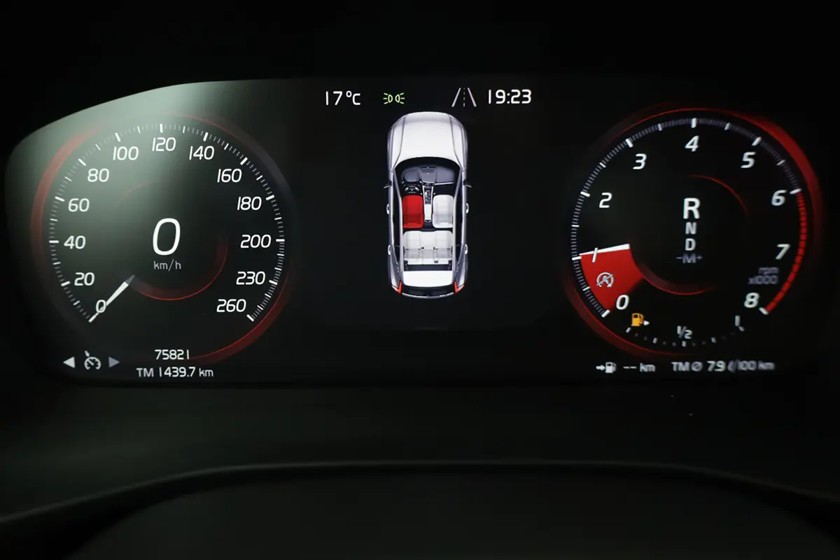 Volvo XC 40 1.5 T2 Core Auto 12