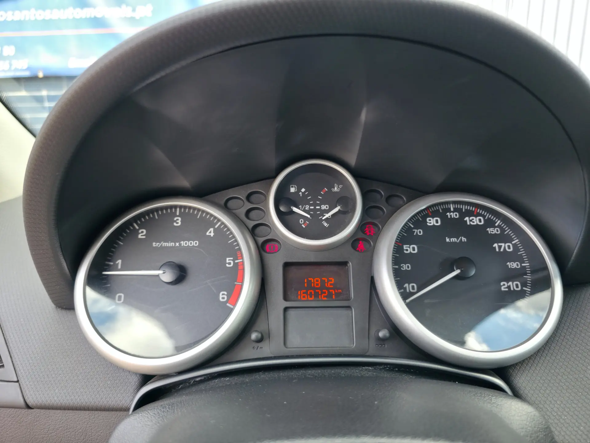 Peugeot 207 XAD 8