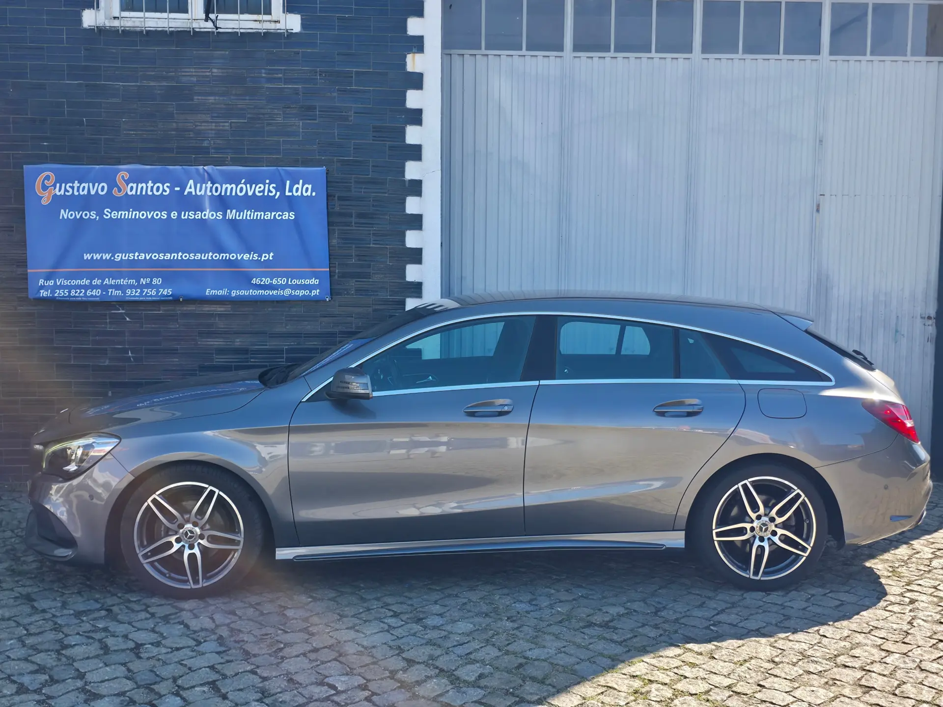 Mercedes-Benz CLA 200 AMG Line 4