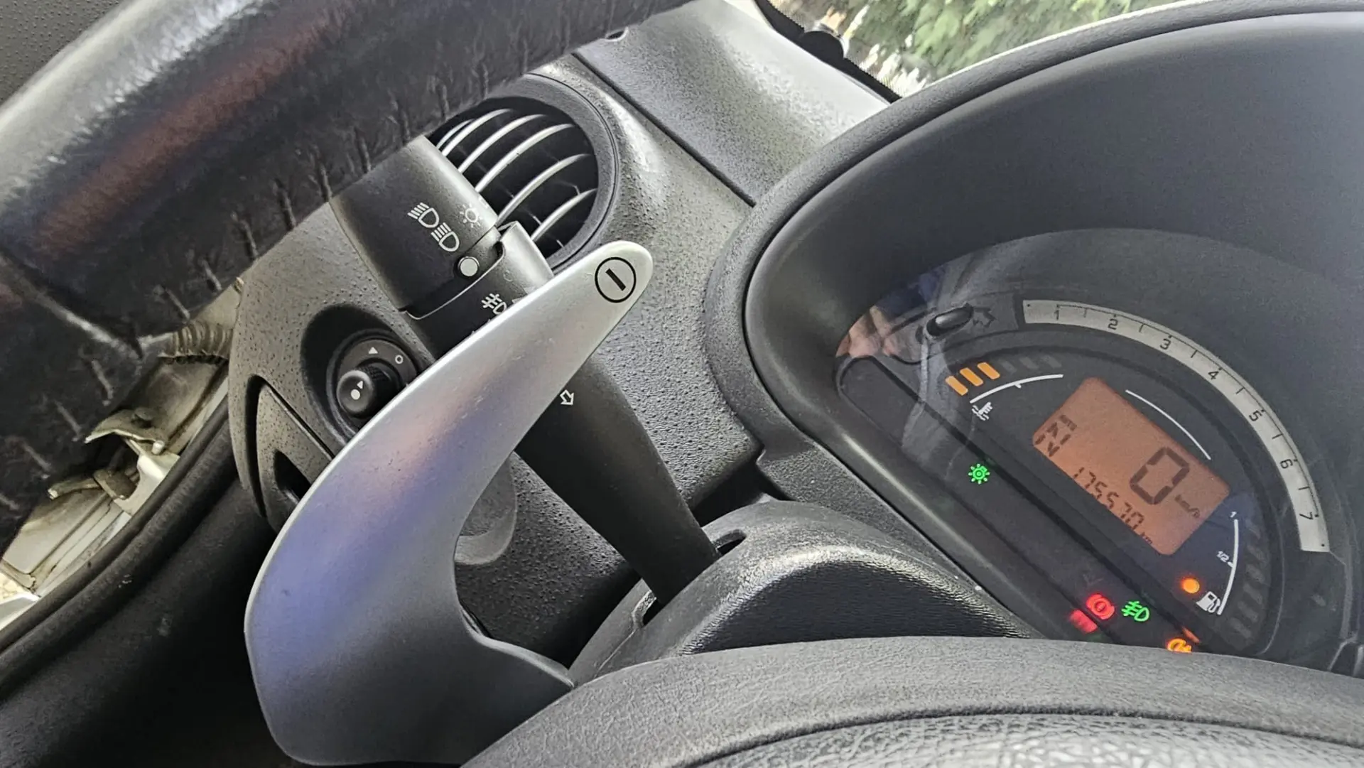 Citroën C3 1.6 16V Exclusive Aut. 11