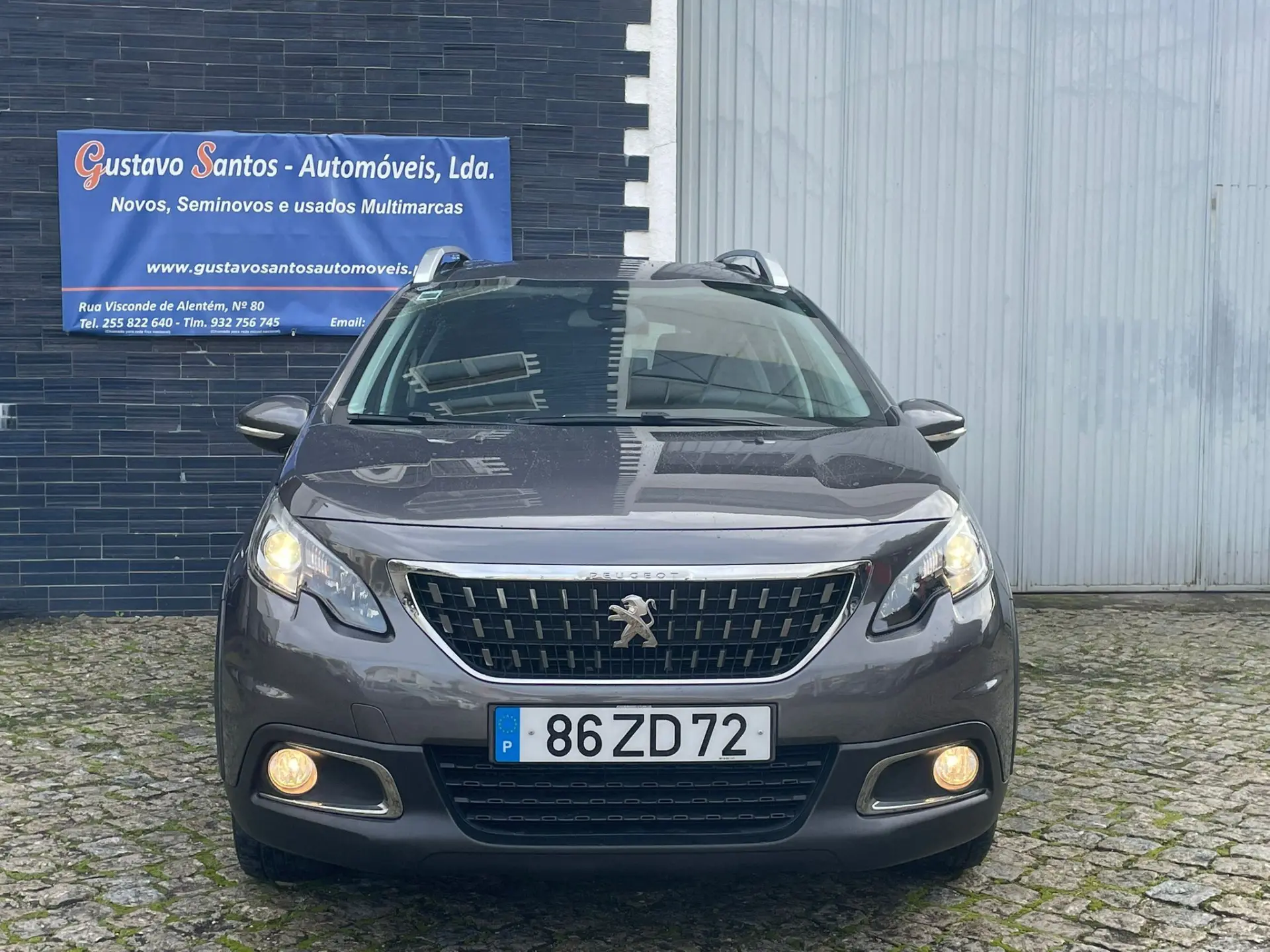 Peugeot 2008 1.2 PureTech Signature 2