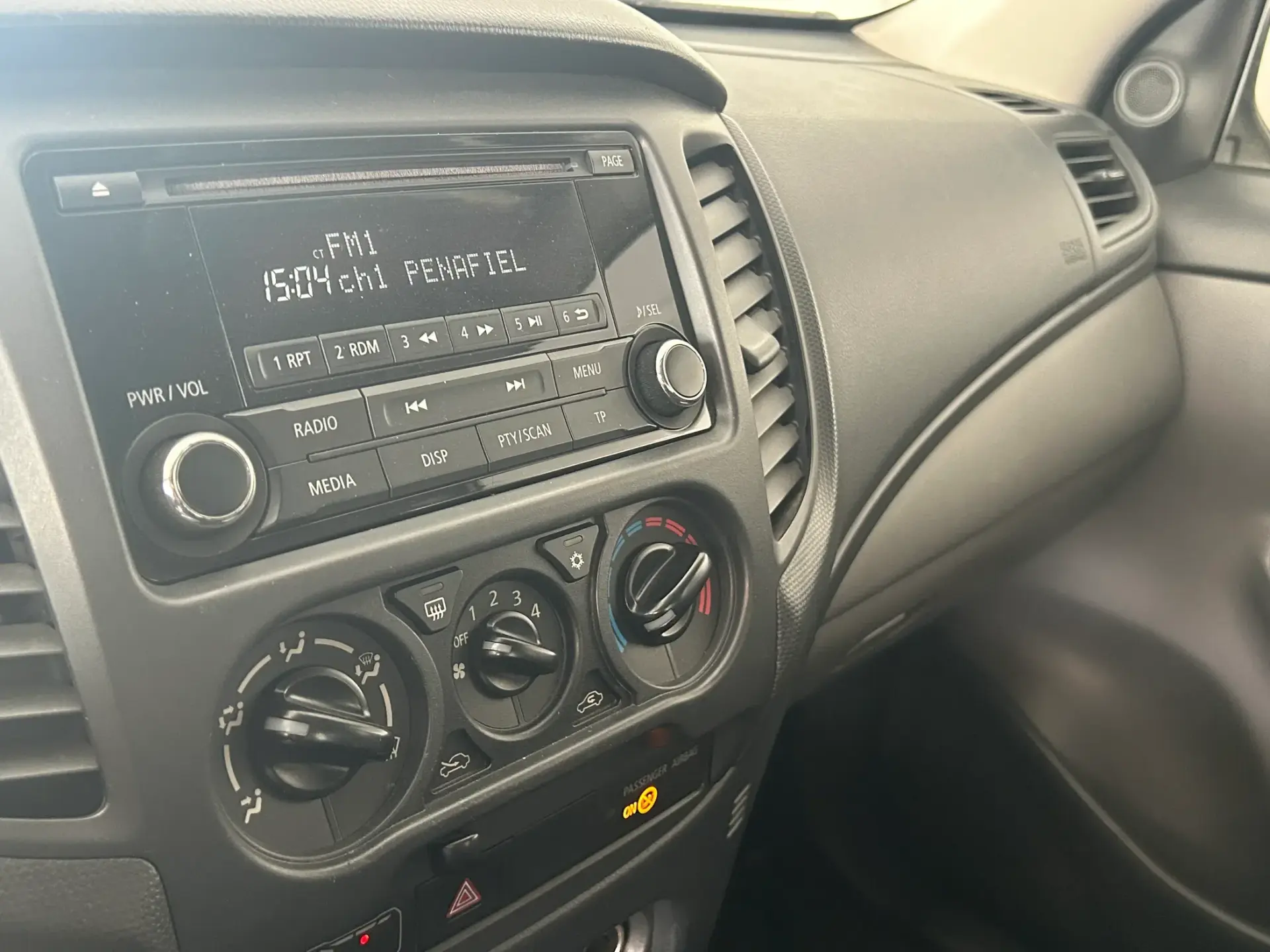 Mitsubishi L200 2.4 DI-D Club Invite 4WD 11