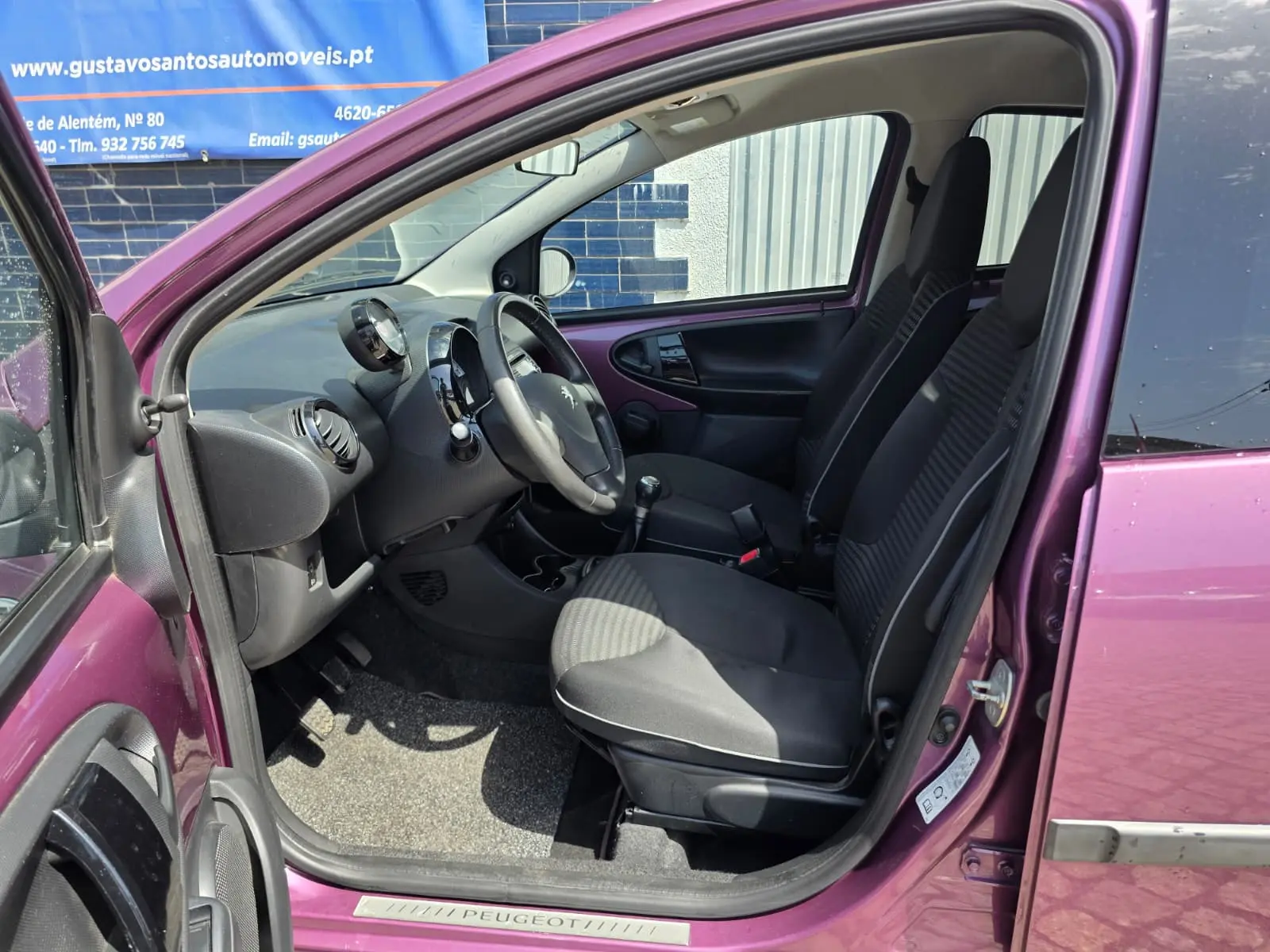 Peugeot 107 1.0 SE Envy 8