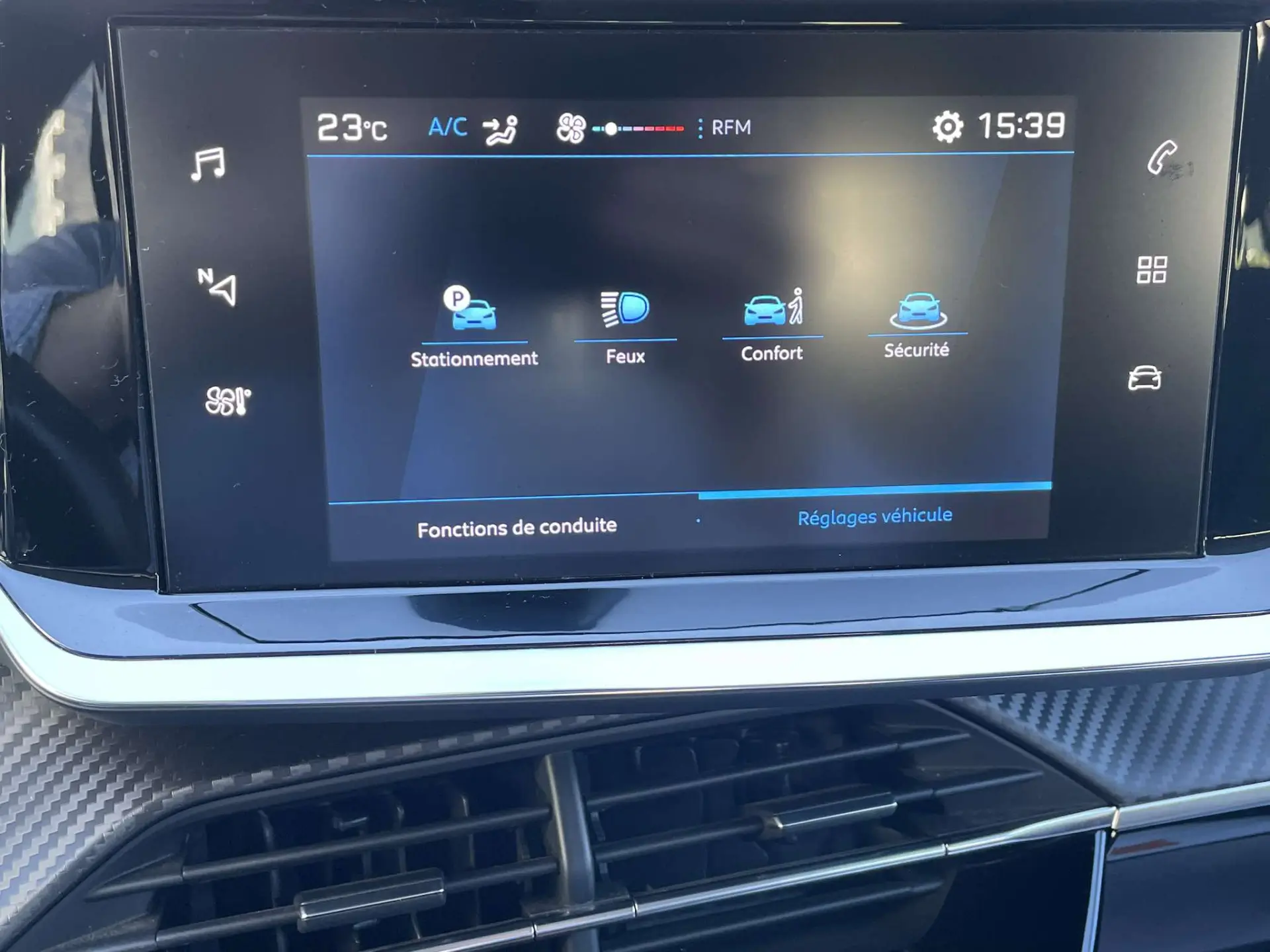 Peugeot 208 1.2 PureTech Active Pack 15