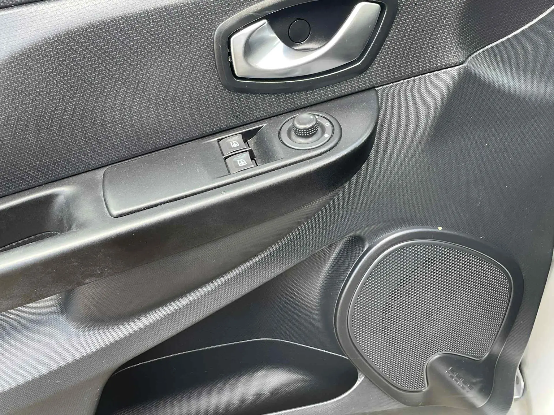 Renault Clio Sport Tourer 0.9 TCe Limited Edition 19