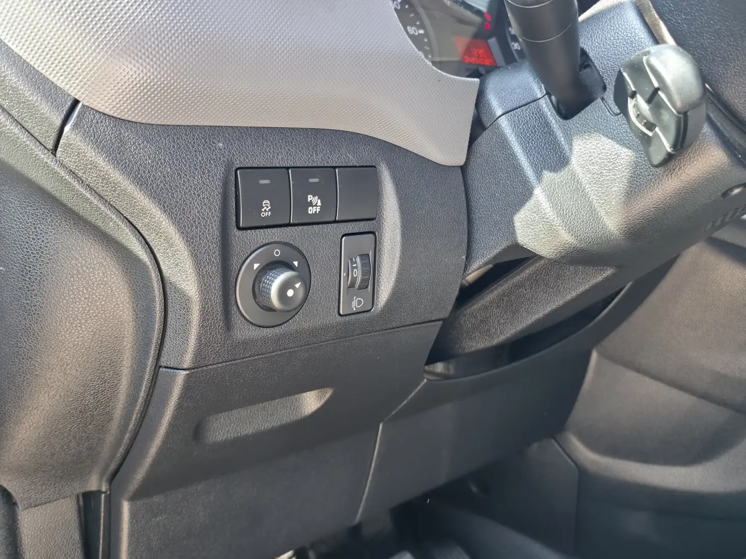 Peugeot Partner 1.6 BlueHDi Confort 13