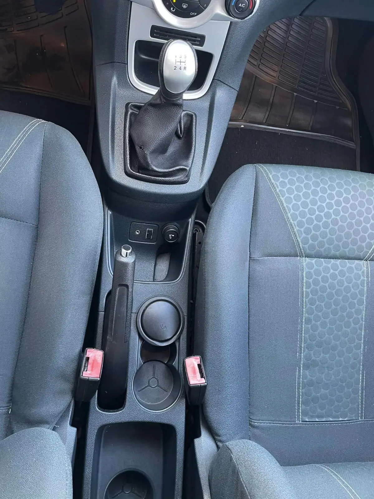 Ford Fiesta 1.4 TDCI Titanium 9