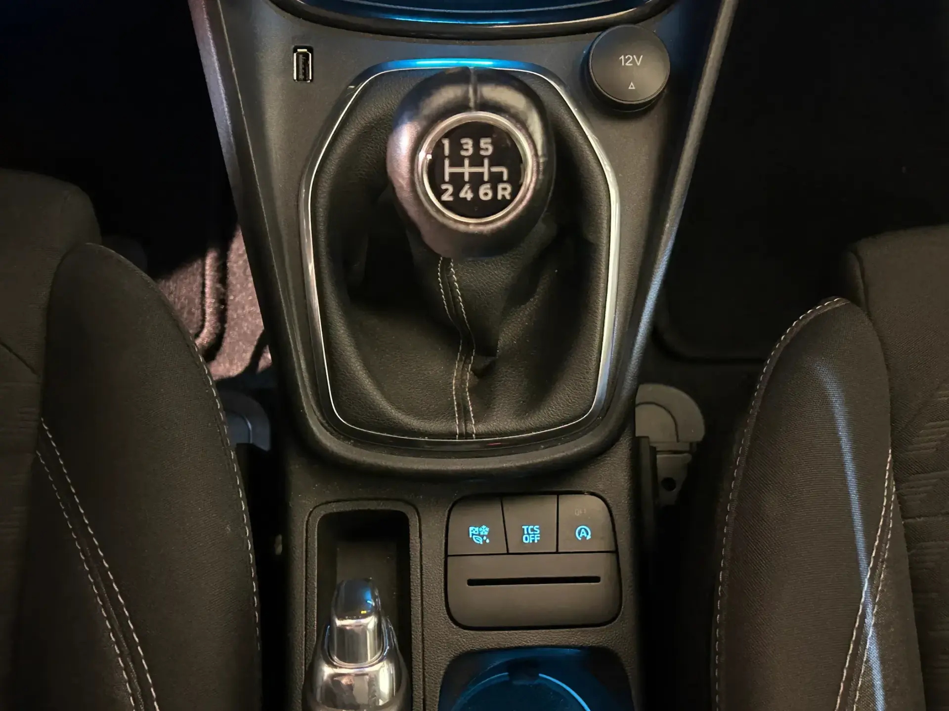 Ford Puma 1.0 EcoBoost MHEV Titanium Design 18