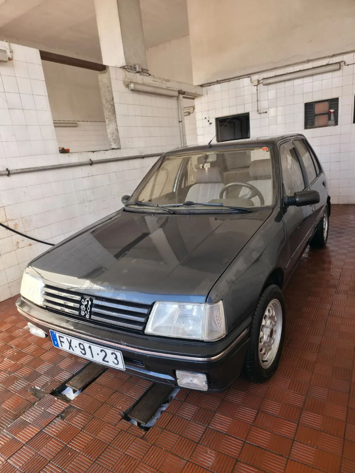 Peugeot 205 1.1 GR 2