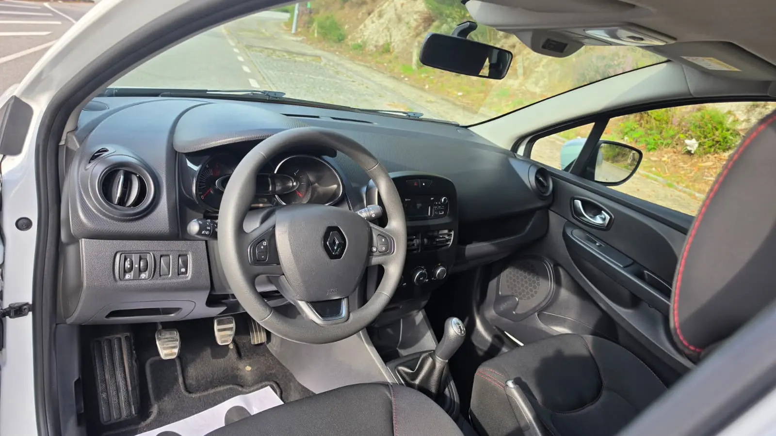 Renault Clio 1.5 dCi Comfort 6