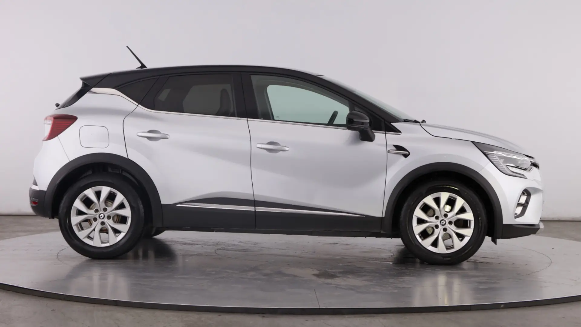 Renault Captur 1.0 TCe Intens 4