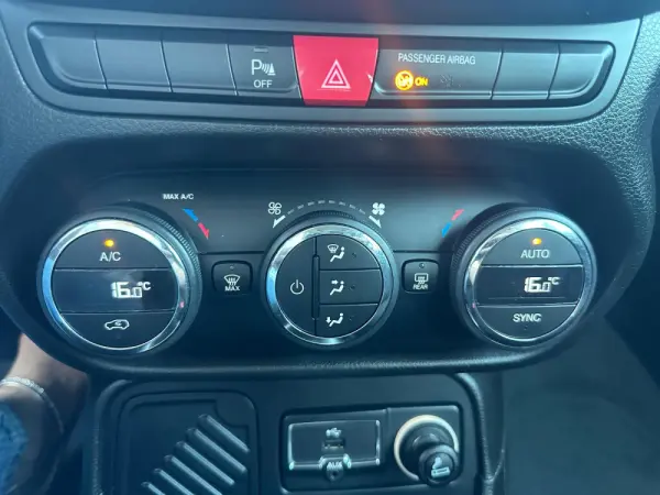 Jeep Renegade 1.4 MA Longitude 25