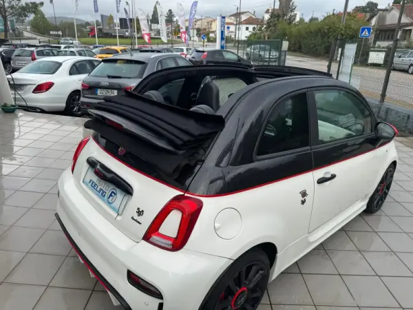Abarth 595C 1.4 T-Jet Competizione MTA 11