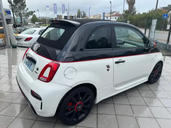 Abarth 595C 1.4 T-Jet Competizione MTA 12
