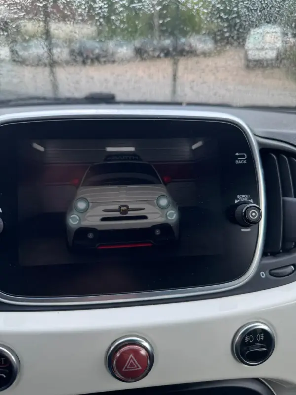 Abarth 595C 1.4 T-Jet Competizione MTA 31