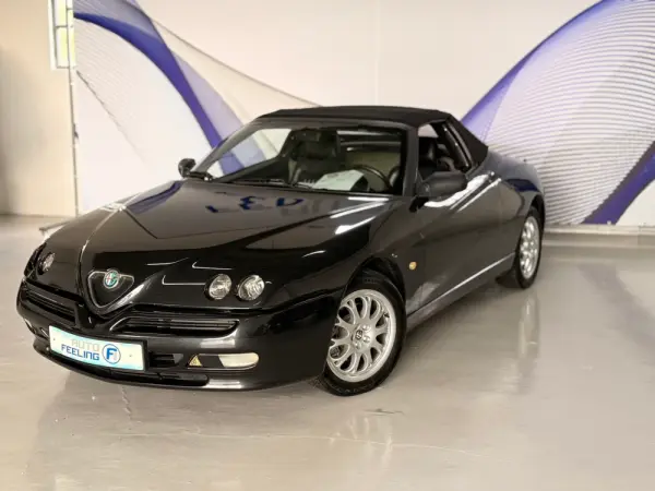 Alfa Romeo Spider 2.0 TS 4