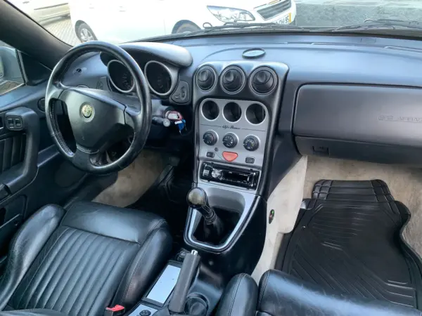 Alfa Romeo Spider 2.0 TS 23