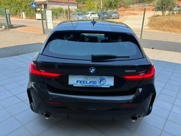 BMW 120 i Aut. M Sport 6