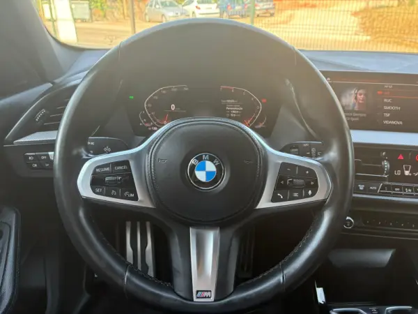 BMW 120 i Aut. M Sport 22