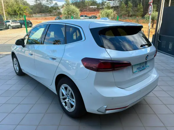 BMW 218 Active Tourer i Line Luxury Auto 2