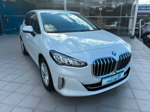 BMW 218 Active Tourer i Line Luxury Auto 4